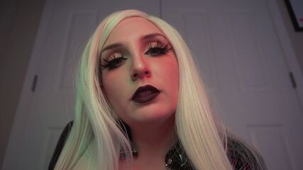 BBW Smokes With Big Naturals